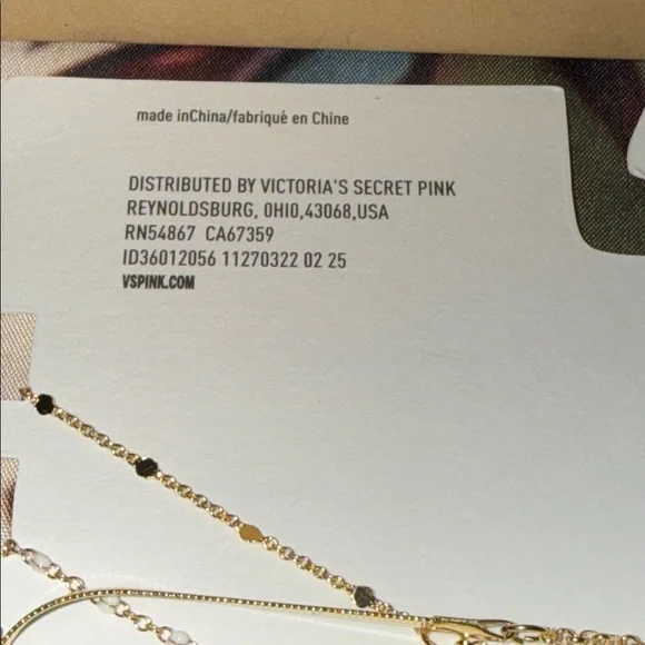 Victoria's Secret Gold Tone Layering Necklaces Set. 4 STUNNING chains! - Picture 5 of 8